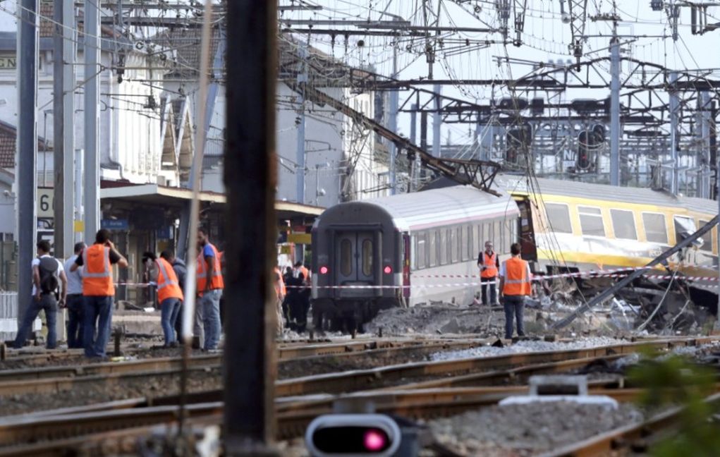 Γαλλία: Επτά τραυματίες από ανατροπή τρένου του προαστιακού