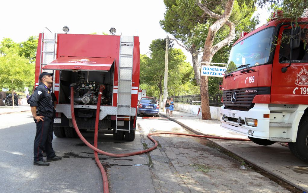 Λάρισα: Φωτιά σε κατοικία όπου έμενε ηλικιωμένη