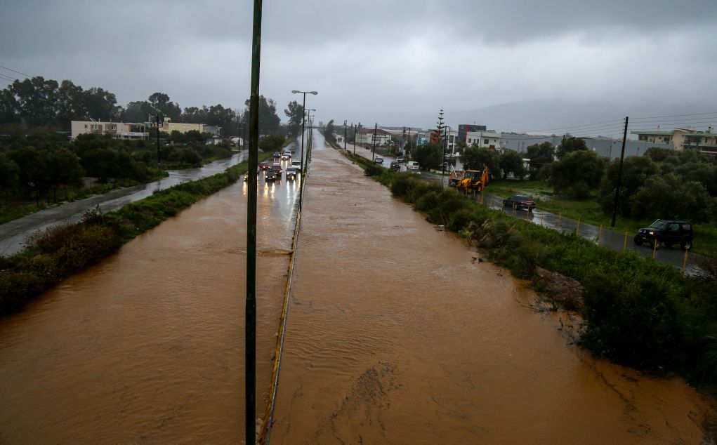 Ένας αγνοούμενος από την κακοκαιρία στα Χανιά