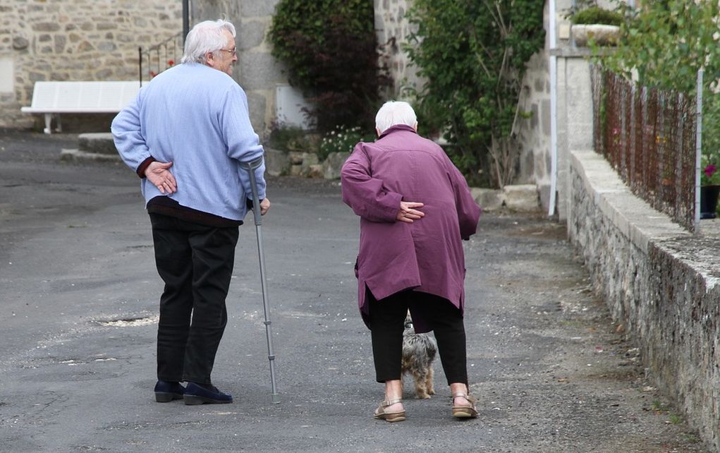 Πρόγραμμα εκπαιδεύει μικρά παιδιά να βοηθούν ηλικιωμένους σε περίπτωση εγκεφαλικού επεισοδίου