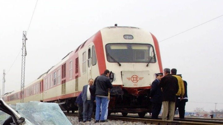 Αμαξοστοιχία παρέσυρε μετανάστη