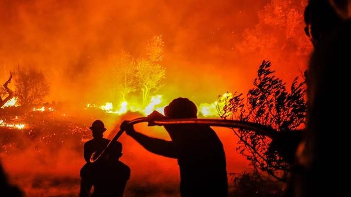 Μαίνονται πυρκαγιές στην Πορτογαλία