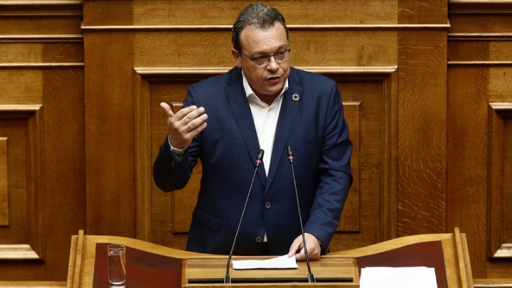 Φάμελλος: Ποια συμφέροντα προτάσσετε με την εμμονή σας στην πώληση των ασημικών της ΔΕΗ;