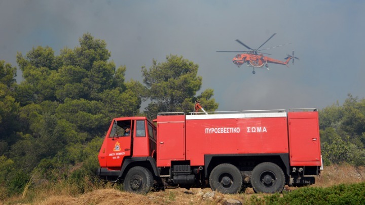 Δώδεκα δασικές πυρκαγιές εκδηλώθηκαν από το πρωί έως το βράδυ σε όλη την Ελλάδα