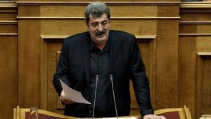 Πολάκης: Η κυβέρνηση ακυρώνει την ψήφο του λαού