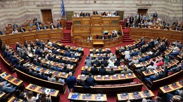 Αναθεώρηση Συντάγματος: Ένσταση αντισυνταγματικότητας από τον ΣΥΡΙΖΑ για αναθεώρηση του άρθρου 32 παρ.4 για την εκλογή ΠτΔ