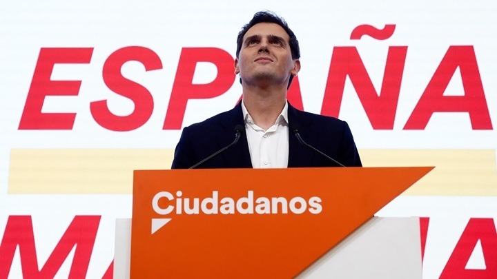 Ισπανία: Ο πρόεδρος των Ciudadanos Ριβέρα παραιτήθηκε από την προεδρία του κόμματος και από τη βουλή