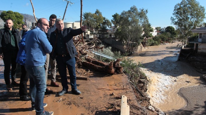 Με ικανοποιητικούς ρυθμούς οι εργασίες για την αντιμετώπιση της καταστροφής στην Κινέττα