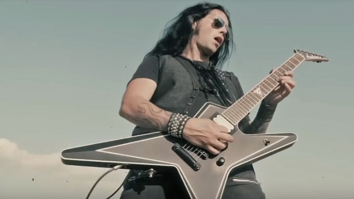 Στα βραβεία Metal Hall of Fame ο Έλληνας κιθαρίστας Gus G