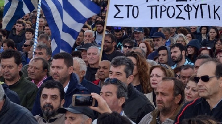 Συγκέντρωση διαμαρτυρίας για το προσφυγικό-μεταναστευτικό, στις 16:00, στο λιμάνι του Μαλαγαρίου Σάμου