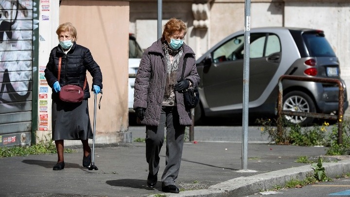 Ιταλία-κορονοϊός: Διαπρεπής επιστήμονας υποστηρίζει πως τα μέτρα περιορισμού δεν ήταν αποτελεσματικά