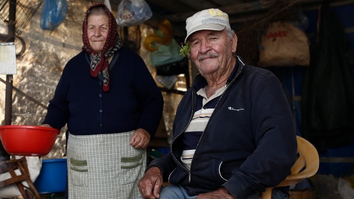 Μέριμνα των δήμων για τους ηλικιωμένους που ζουν μόνοι και πρέπει να παραμείνουν σπίτι τους