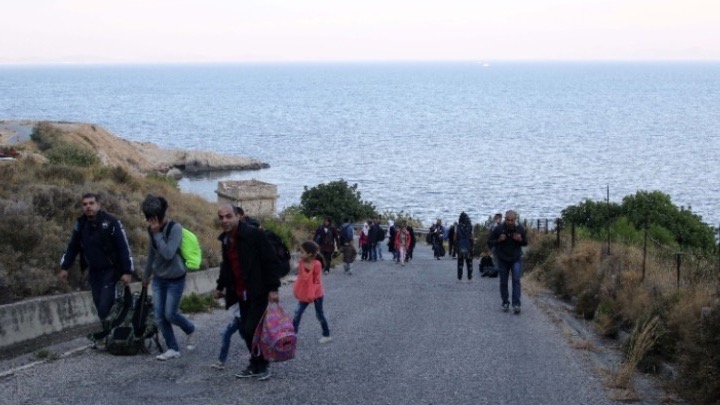 Μέσω τηλεδιάσκεψης οι αυριανές συνομιλίες Μέρκελ – Μακρόν – Ερντογάν για το προσφυγικό