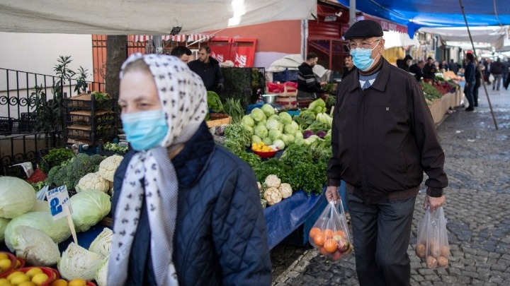 Τουρκία: 44 νεκροί, 1.872 κρούσματα από τον κορονοϊό