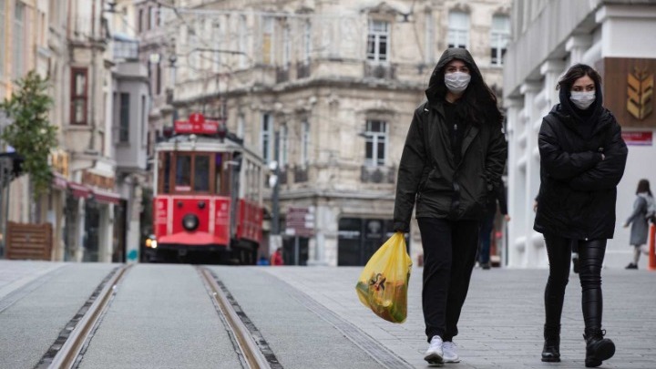 Bρετανία: Παράταση των μέτρων για τρεις εβδομάδες