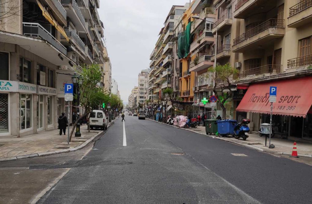 Δήμος Θεσσαλονίκης: Συνεχίζονται οι εργασίες συντήρησης των δικτύων οδοποιίας και ηλεκτροφωτισμού