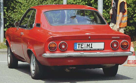 Τα 50ά του γενέθλια γιορτάζει φέτος το Opel Manta