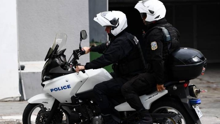 Ενας αστυνομικός νεκρός και ένας βαριά τραυματίας σε τροχαίο