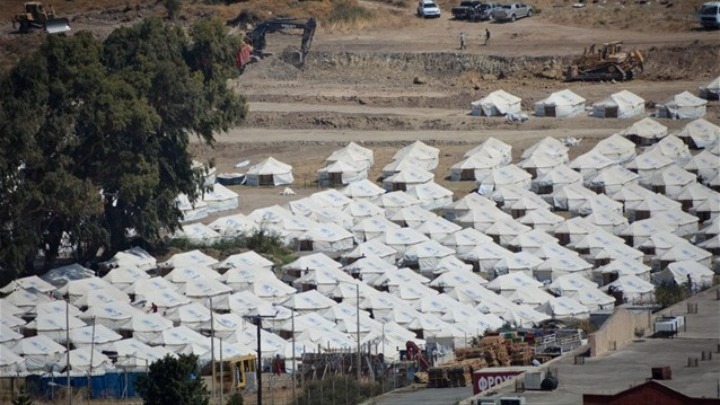 Μεταφορά 700 προσφύγων από τον καταυλισμό του Καρά Τεπέ σε δομές