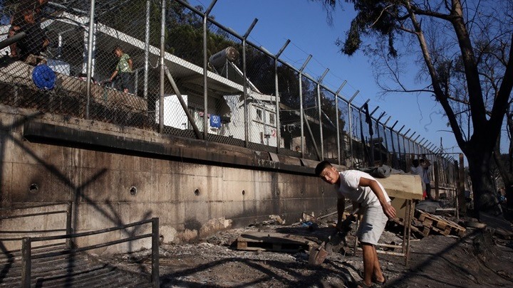 Ο Φρανκ Ρέμους προτρέπει την γερμανική κυβέρνηση να δεχτεί περισσότερους πρόσφυγες από την Μόρια