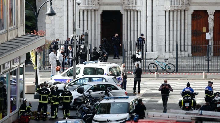 Γαλλία-επίθεση στη Νίκαια: Ένας 25χρονος ονόματι Μπραχίμ ο δράστης – Στο ανώτατο επίπεδο συναγερμού όλη η χώρα