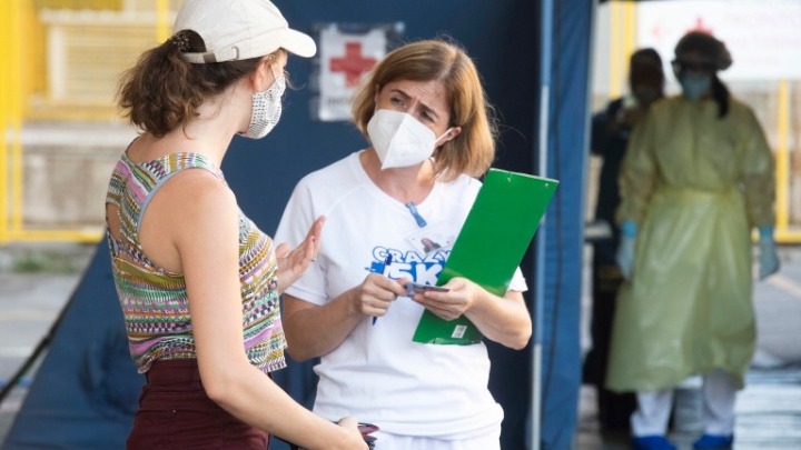 Ιταλία-κορονοϊός: Μείωση των περιστατικών αλλά και των διαγνωστικών τεστ