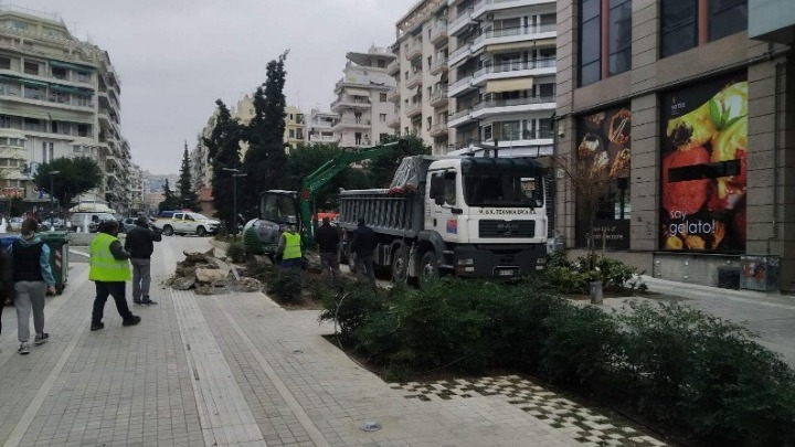 Θεσσαλονίκη: Υπόγειοι κάδοι απορριμμάτων τοποθετούνται στο ιστορικό κέντρο