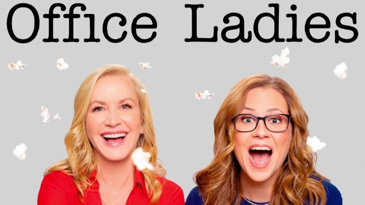 Podcast της Χρονιάς αναδείχθηκε το «Office Ladies» των Τζένα Φίσερ και Άντζελα Κίνσεϊ από το iHeartRadio