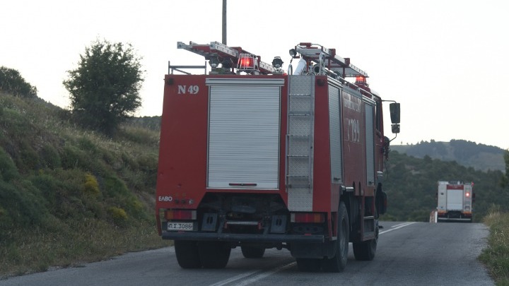 Φωτιά σε αποθήκη ανταλλακτικών στη δυτική Θεσσαλονίκη