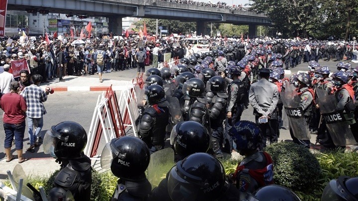 Μιανμάρ: Η κινητοποίηση συνεχίζεται για 6η ημέρα