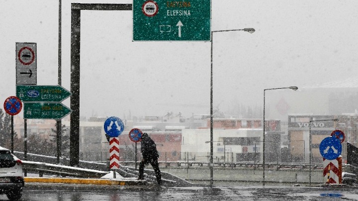 Σε πλήρη κινητοποίηση ο μηχανισμός Πολιτικής Προστασίας της Περιφέρειας Αττικής. Ανοικτοί οι δρόμοι ευθύνης της