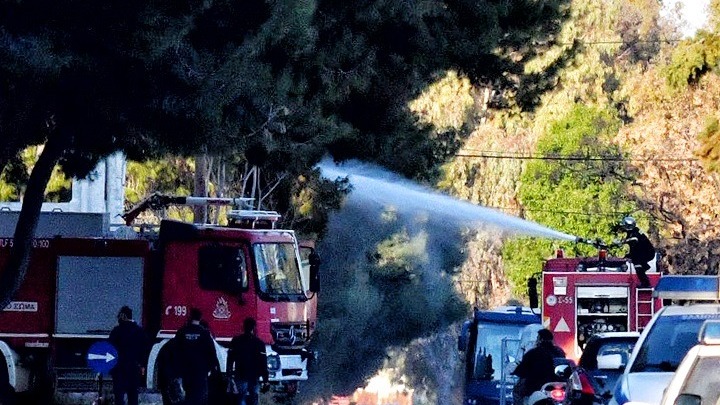 Υπό έλεγχο η φωτιά στον Βύρωνα