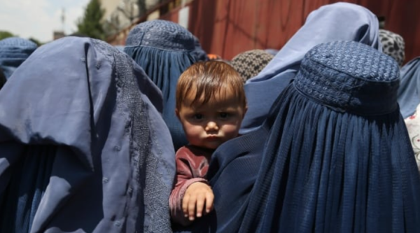 Αφγανιστάν: Οι οκτώ κανόνες στους οποίους πρέπει να υπακούν οι γυναίκες - Παραβίαση ίσον Θάνατος (vid)
