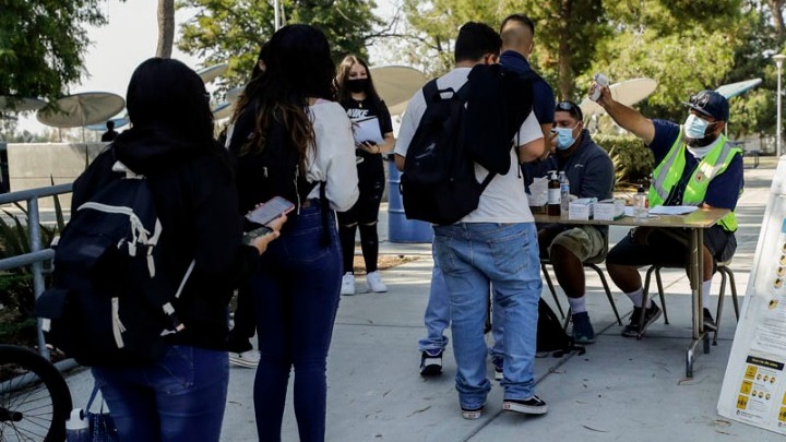 Λος Άντζελες: Η σχολική περιφέρεια  κατέστησε υποχρεωτικό τον εμβολιασμό των μαθητών άνω των 12 ετών