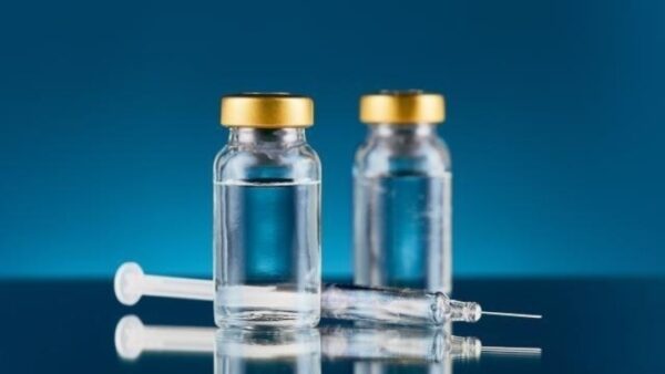 3η δόση εμβολίου - Προτεραιότητα στους καρκινοπαθείς και υγειονομικούς