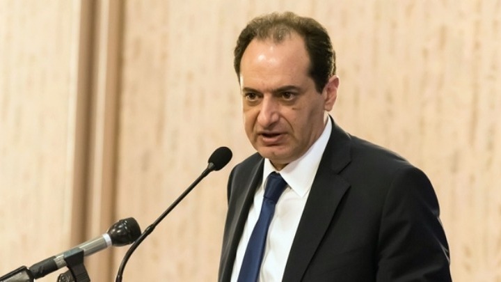 «Κύριε Θεοδωρικάκο θα παραιτηθείτε ή θα ζητάμε κάθε ημέρα απαντήσεις για τη Greek Mafia;»