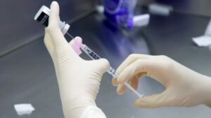 Ισραήλ: Μελέτη δείχνει ότι μια τέταρτη δόση εμβολίου είναι λιγότερο αποτελεσματική κατά της «Όμικρον»