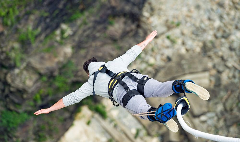 ΗΠΑ – Σαν Ντιέγκο: Έπεσε νεκρός κάνοντας bungy jumping μπροστά στην 16χρονη κόρη του