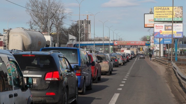 Η Ρωσία ανακοίνωσε ότι ξεκίνησε η μαζική εκκένωση της Μαριούπολης