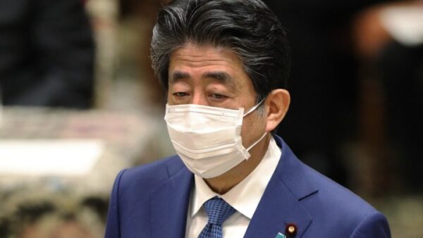 Ιαπωνία: Ο πρώην πρωθυπουργός Σίνζο Άμπε δεν παρουσιάζει καμιά ένδειξη ζωής μετά την επίθεση ενόπλου εναντίον του 