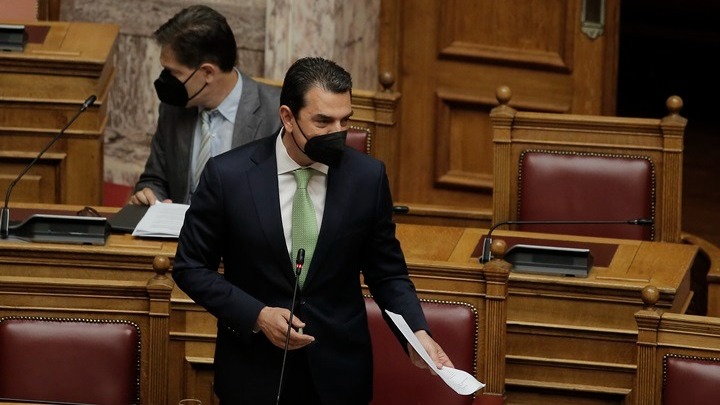 Κ. Σκρέκας: Πλαφόν 5 ευρώ στις μηνιαίες πάγιες χρεώσεις