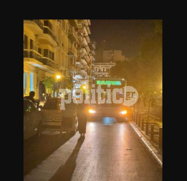 Θεσσαλονίκη: Μεγάλο μποτιλιάρισμα χθες το βράδυ στο κέντρο - Αυτοκίνητο εμπόδιζε τη διέλευση αστικού 