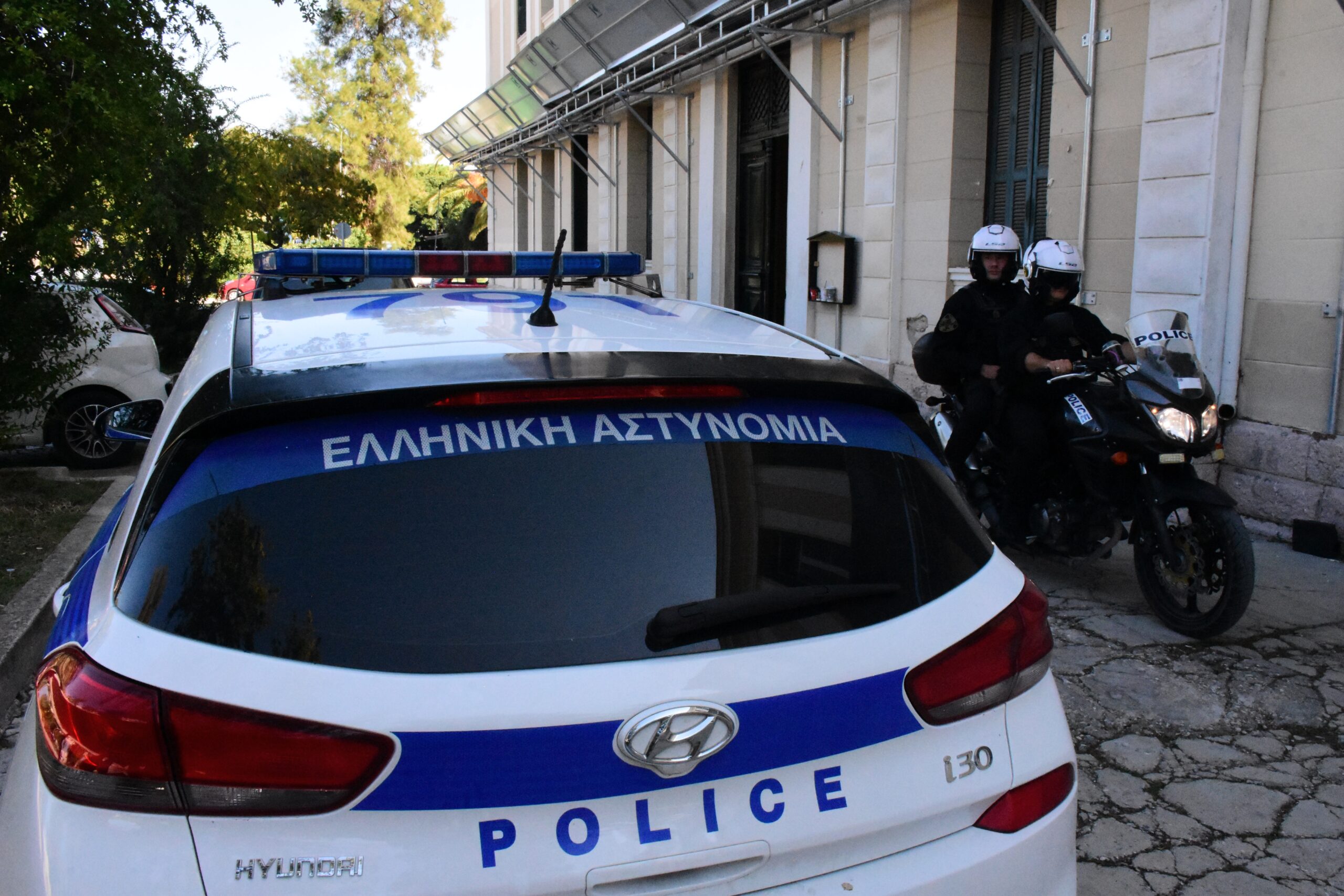 Χαλκιδική: Σκότωσαν με τσεκούρι 53χρονο μπροστά στην κόρη του