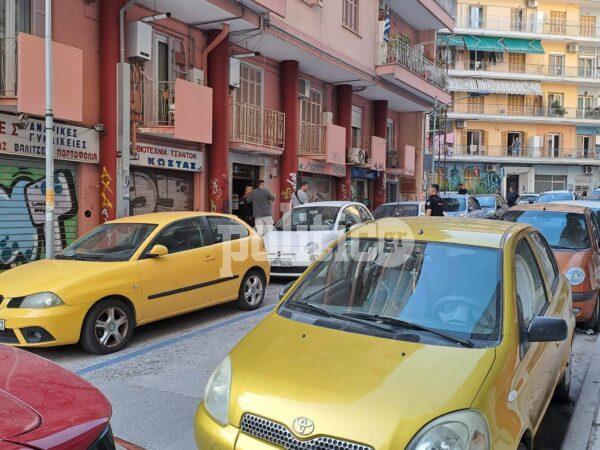 Θεσσαλονίκη: Κινητοποίηση της ΕΛ.ΑΣ για άντρα με αιχμηρό αντικείμενο