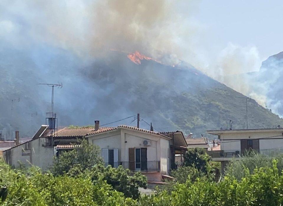 Αχαΐα: Πυρκαγιά στο Δερβενάκι