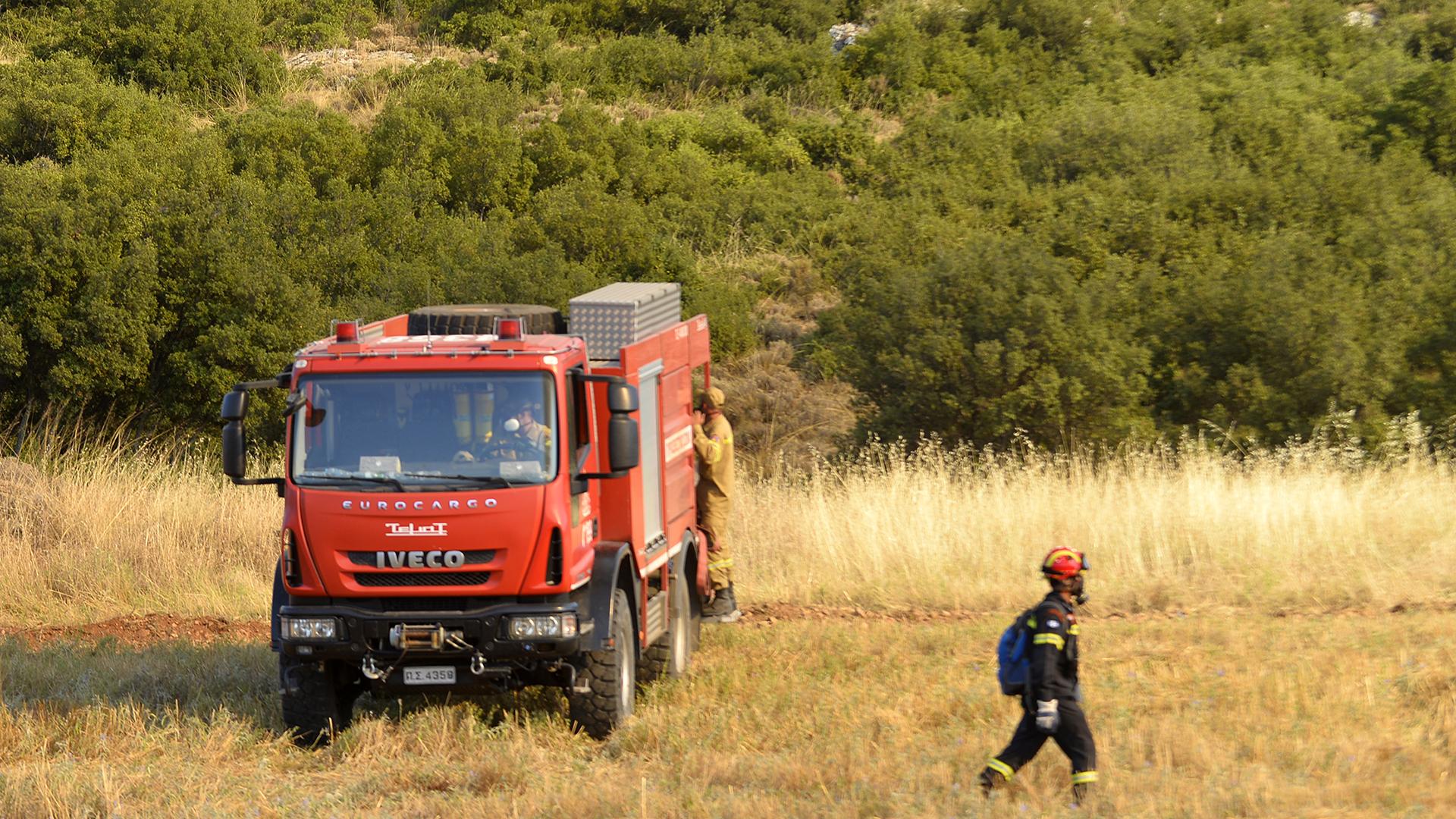 Αγρίνιο: Ξέσπασε πυρκαγιά σε δασική έκταση