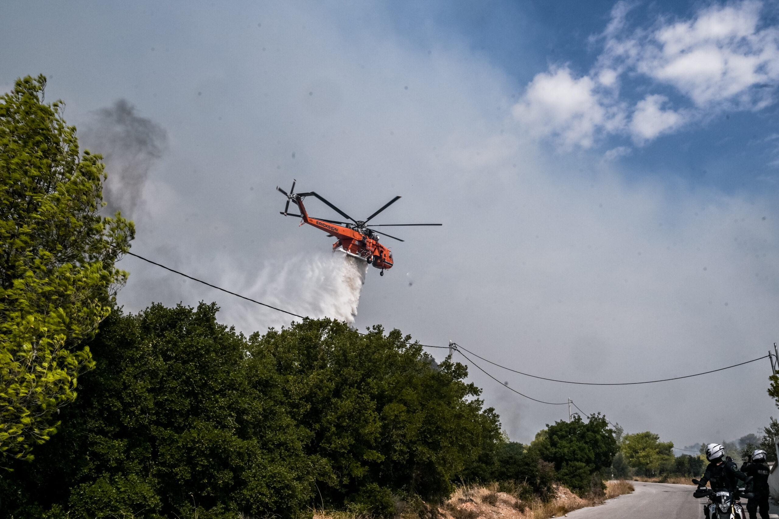 Φωτιά στη Σαμοθράκη: Αύριο θα αποκατασταθεί η ηλεκτροδότηση – Θα λειτουργήσουν γεννήτριες στο νησί