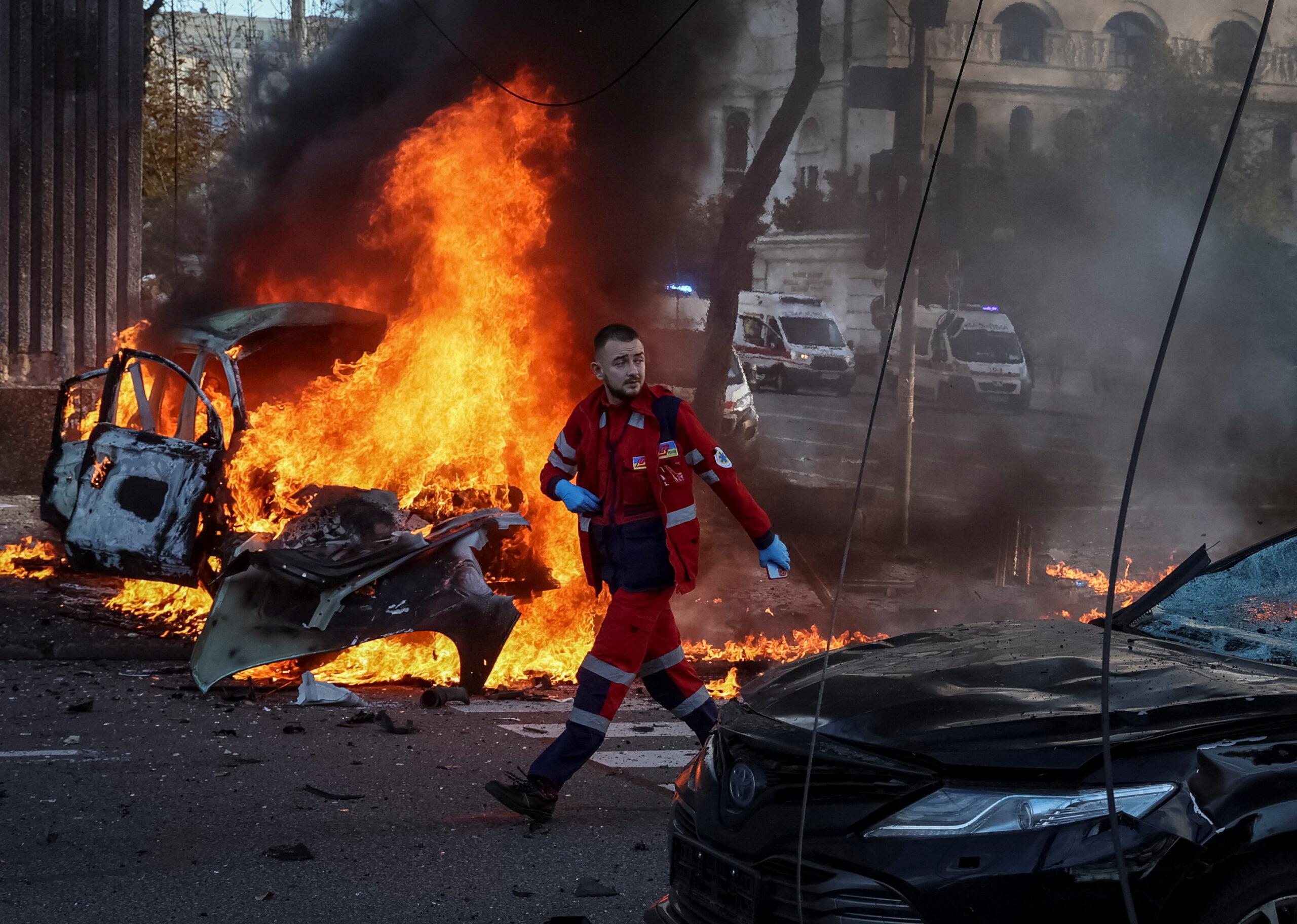 Ουκρανία: Δύο νεκροί από ρωσικό βομβαρδισμό – Με drones και ρουκέτες απαντά το Κίεβο