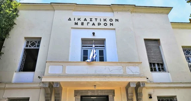 Βόλος: Κρατούμενος σε κατάσταση αμόκ έσπασε πυροσβεστήρα