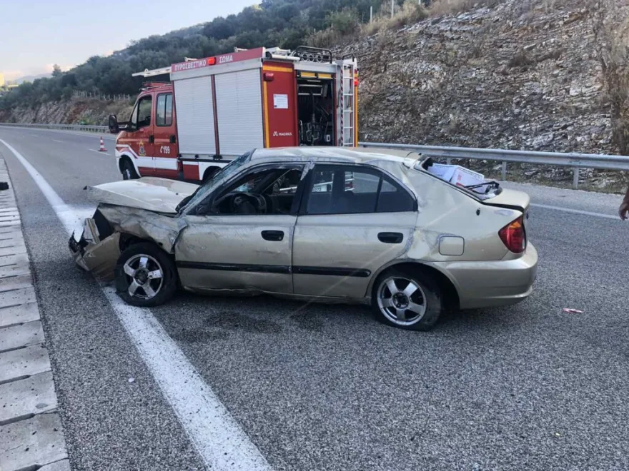 Τροχαίο για τριμελής οικογένεια στην Ιόνια Οδό – Τραυματίστηκε ο οδηγός